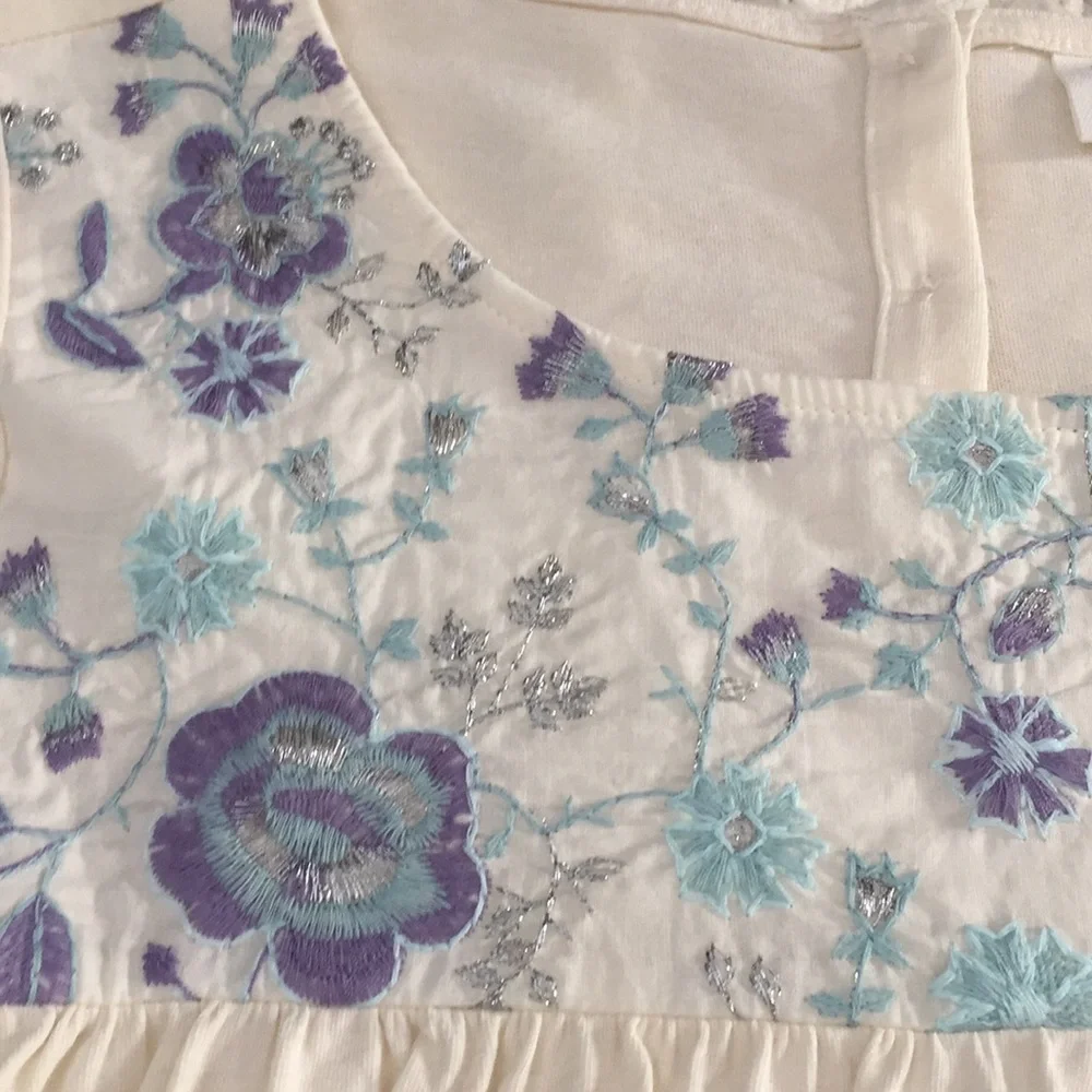 Gap Girls NWT Super Cute Ivory Top Size XXL(14/16)